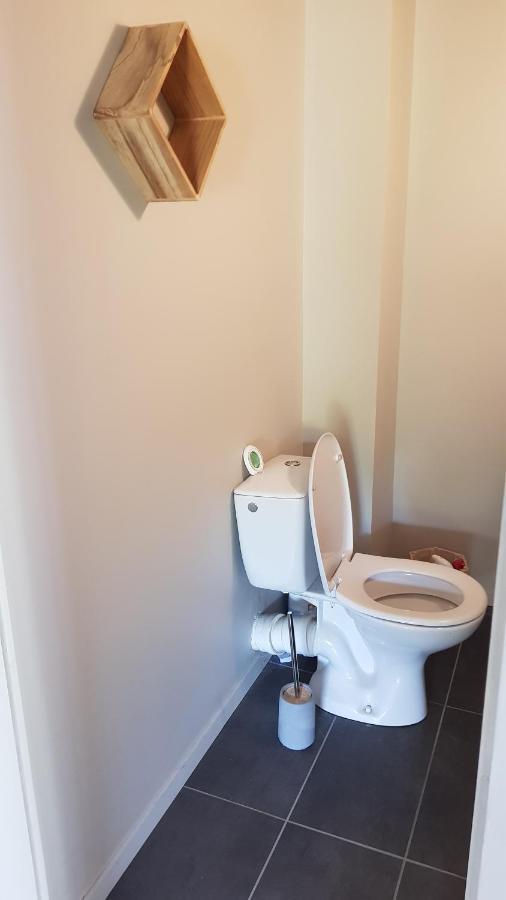 Hotel Chambre Avec Salle De Bain Donzy Esterno foto