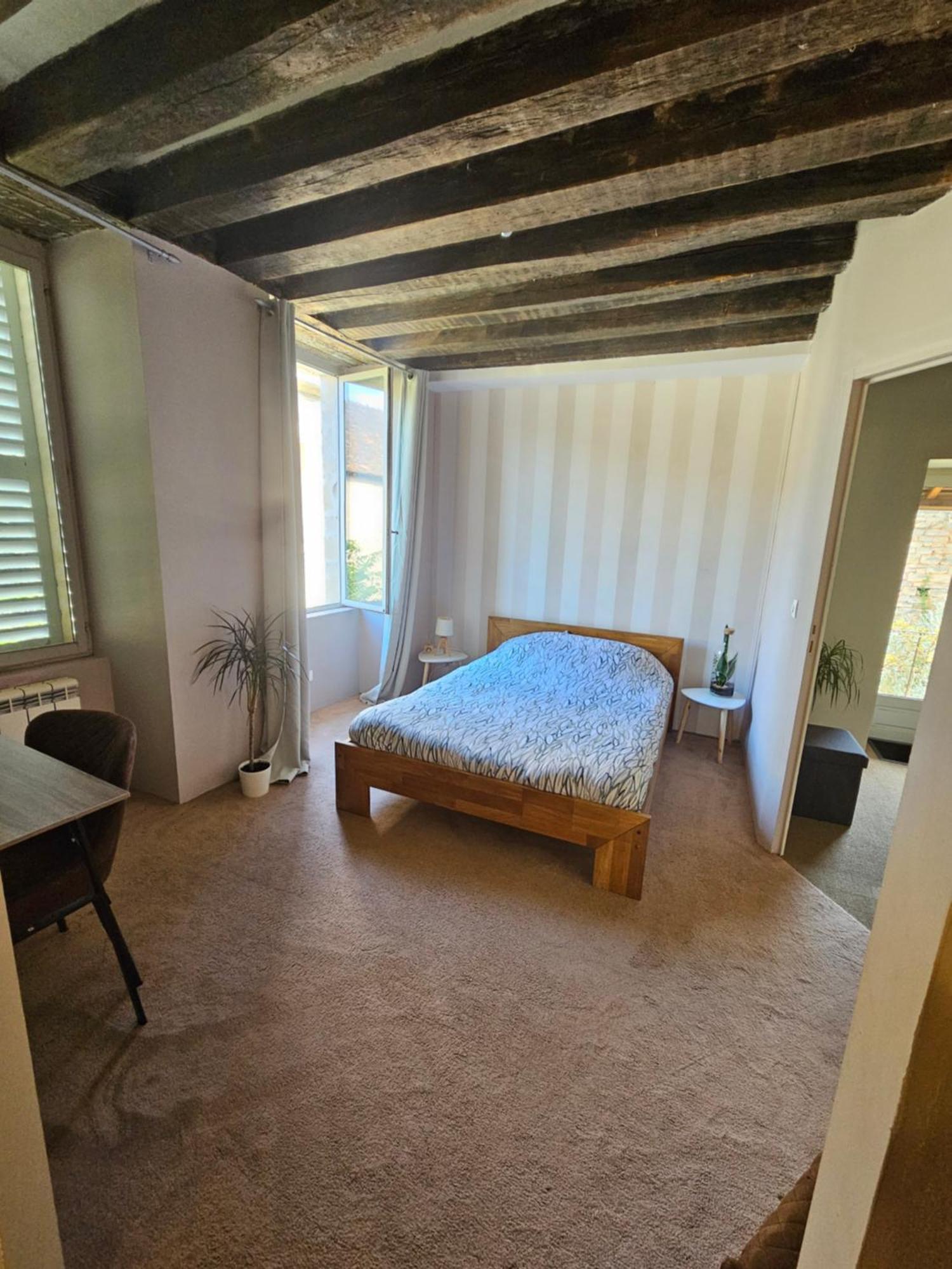 Hotel Chambre Avec Salle De Bain Donzy Esterno foto